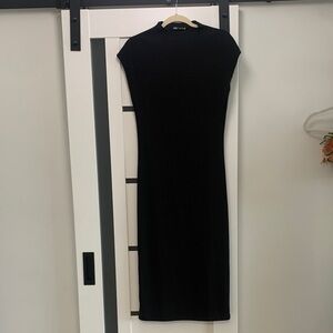 Zara Maxi Dress With Cap Sleeves - Size L
